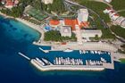 Majitel Čedoku kupuje hotelový resort v Chorvatsku. Nabízí pětihvězdičkový luxus a vlastní přístav