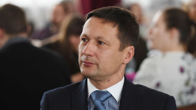 Petr Štěpánek sice obhájí post starosty, ale přišel o jednoho koaličního zastupitele.