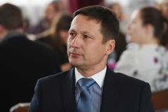 Zastupitelstvo Prahy 4 odvolalo starostu Štěpánka, nahradí ho Michalcová z ANO