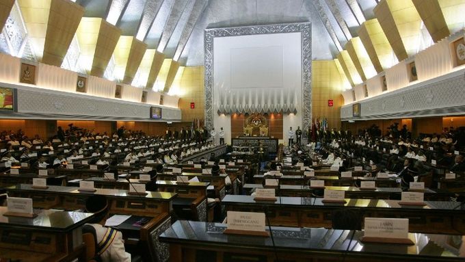 Dewan Rakyat (čili Sněmovna lidu) je dolní sněmovnou dvoukomorového malajsijského parlamentu