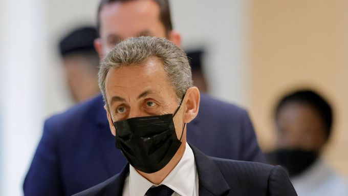 Francouzský soud vynesl rozsudek nad bývalým prezidentem Nicolasem Sarkozym.