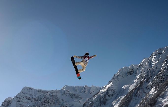 Snowboardisté trénují na olympiádě v Soči slopestyle (Sage Kotsenburg)