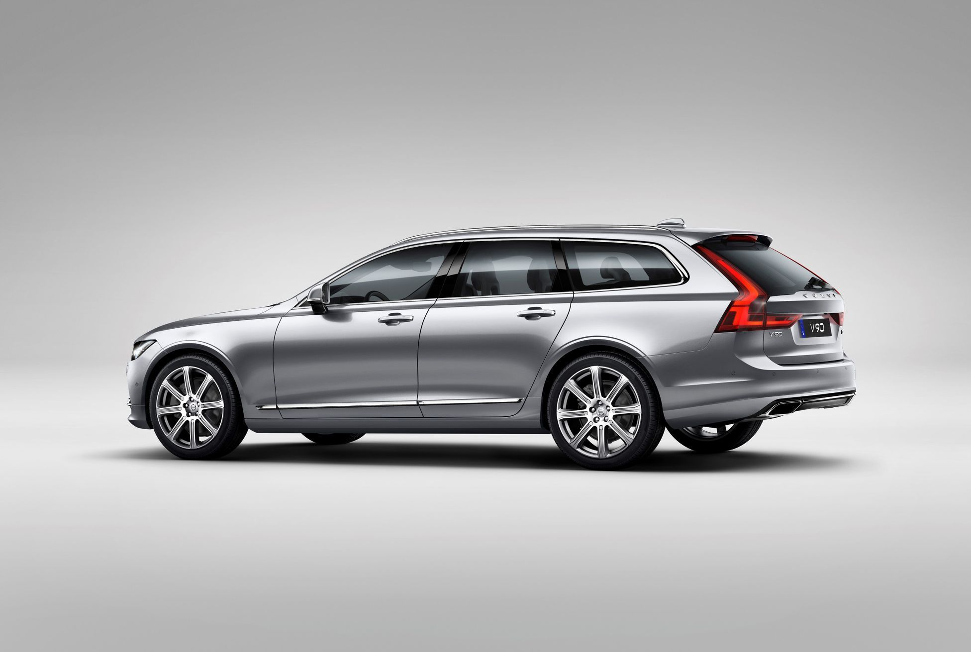 Volvo V90 - Aktuálně.cz