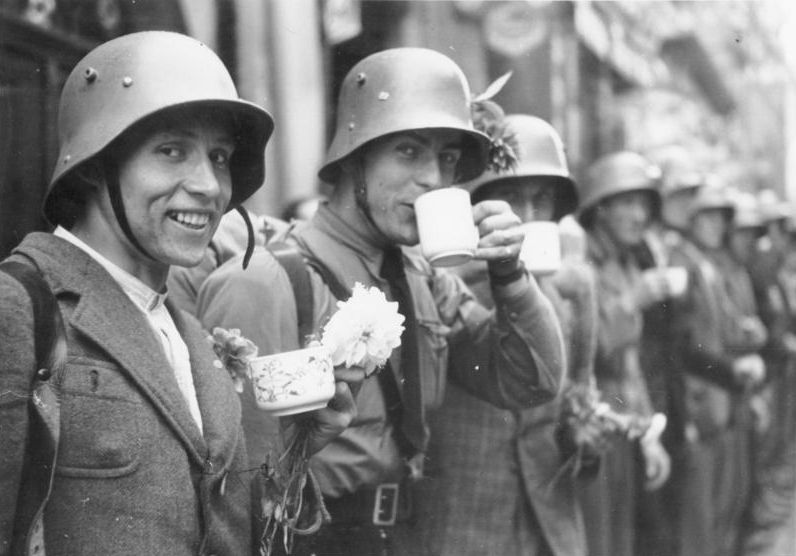 Fotogalerie / Vyhnání Čechů z pohraničí v roce 1938 / Wiki / 52