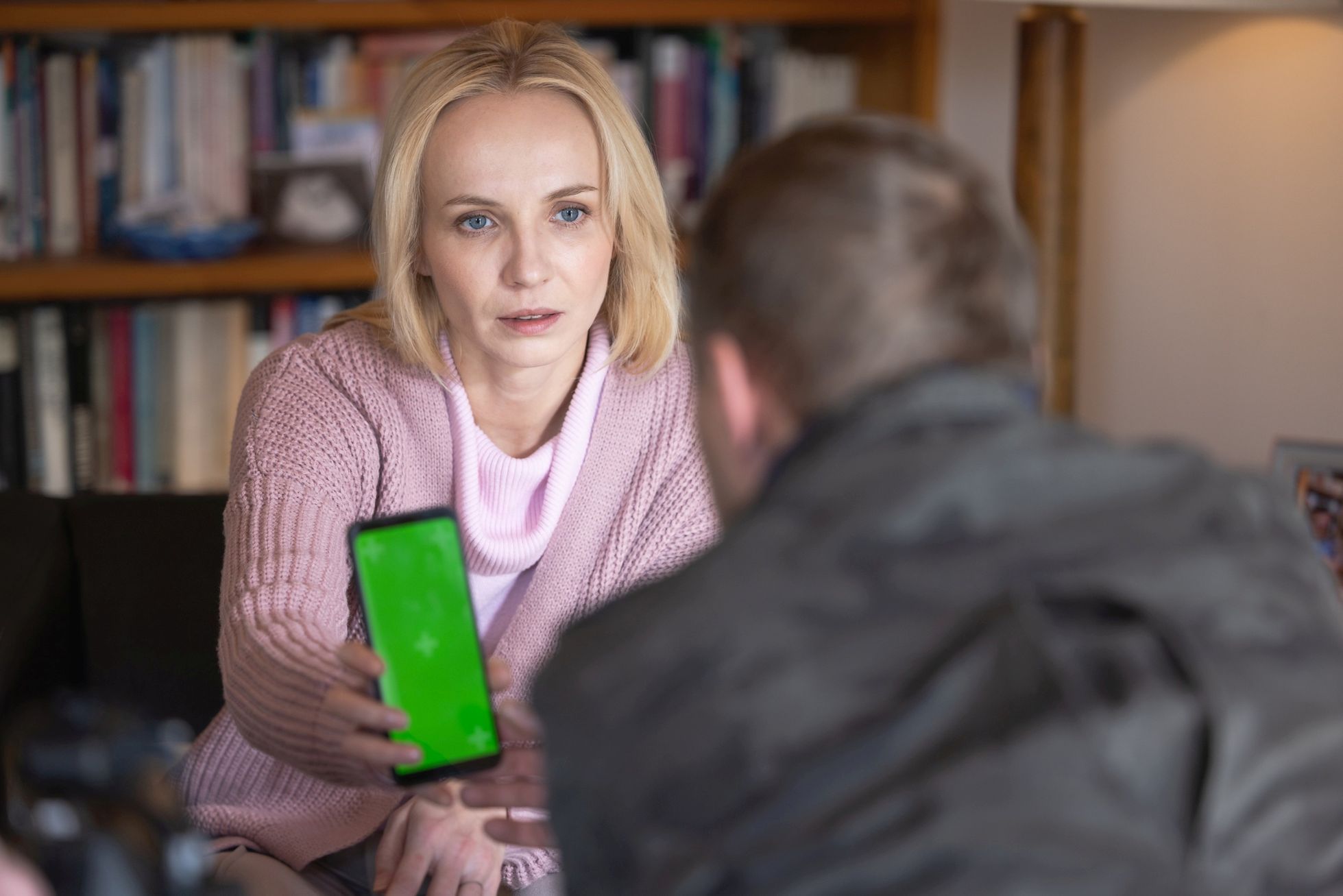 Stíny v mlze II, seriál, 2024