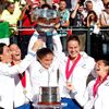 Schiavoneová, Pennettaová, Erraniová, Knappová a Vinciová slaví výhru ve Fed Cupu (2013)