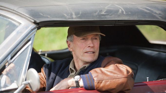 Clint Eastwood ve filmu Zpátky ve hře, 2012.