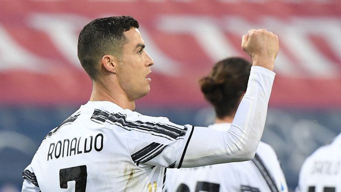 27. kolo italské fotbalové ligy 2020/21, Cagliari - Juventus: Cristiano Ronaldo slaví gól.