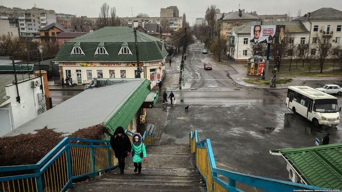 Fotografie od pobřeží Azovského moře, Ukrajina, město Berďansk.