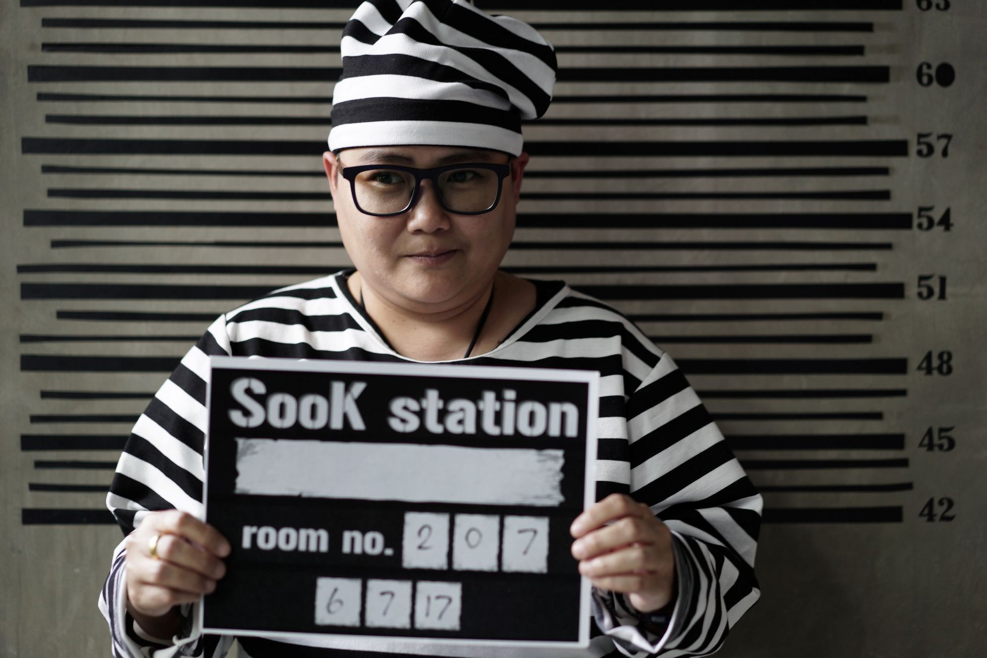 Hostel v Bangkoku láká hosty na nevšední zážitek: vypadá to v něm jako v thajském vězení