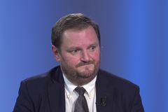 Česko přepisuje učebnice, tvrdí ekonom. Díky tomu si teď můžete říct o vyšší plat