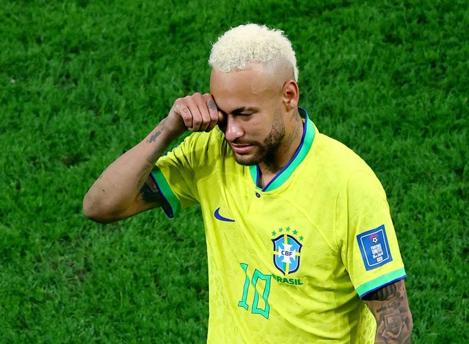 Smutný Neymar po porážce ve čtvrtfinále MS 2022 Chorvatsko - Brazílie