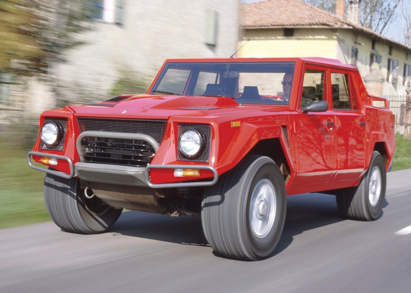Lamborghini LM002