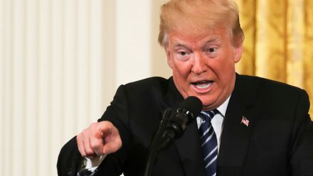 Peníze pro pornoherečku i daňové podvody. Trump je nervózní, jeho zametač začal mluvit, říká Anýž