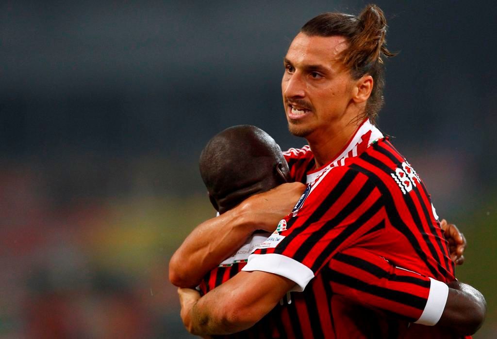Superpohár: Zlatan Ibrahimovič a Clarence Seedorf (AC Milán)