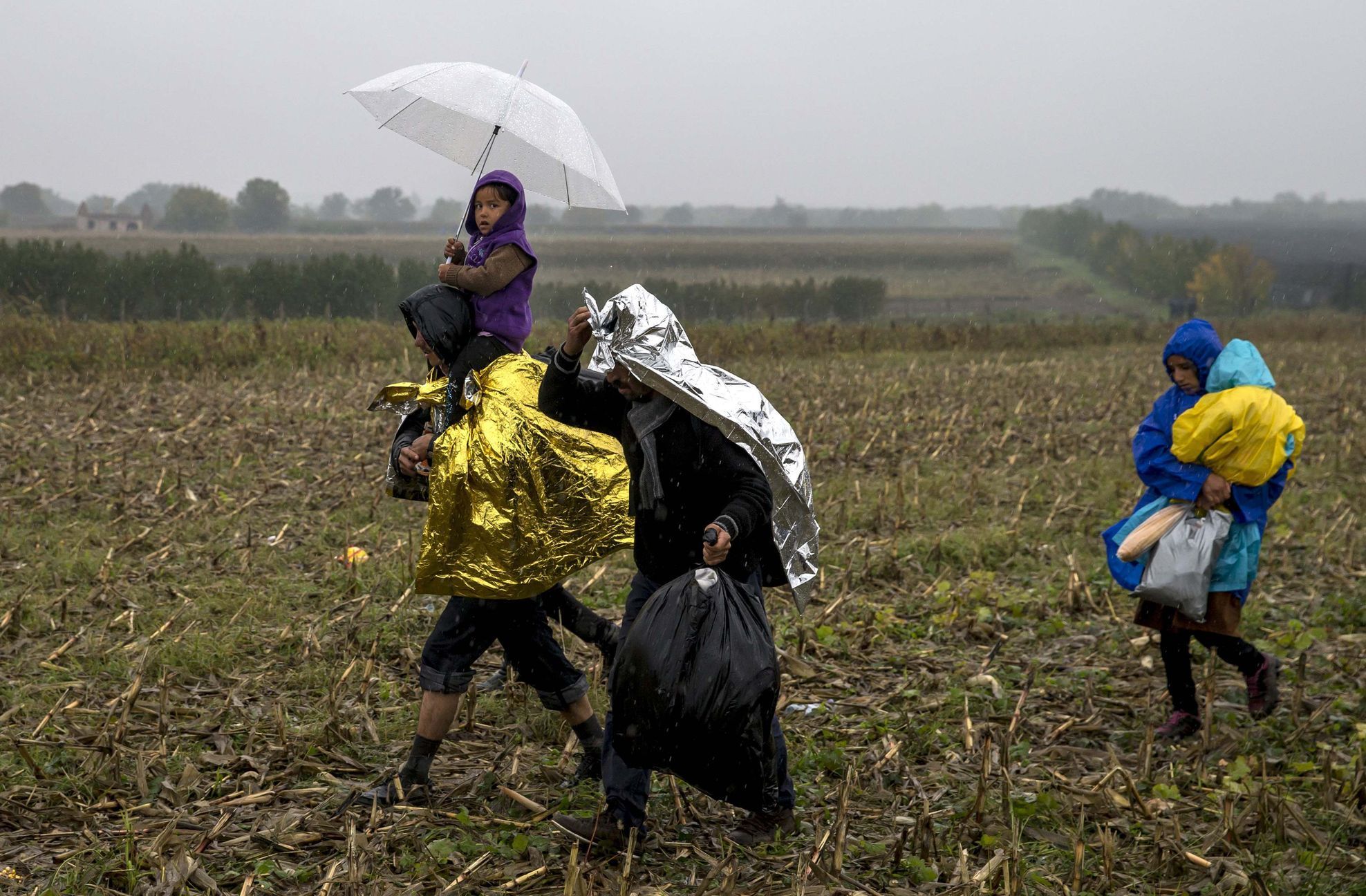 Uprchlíci u Berkasova na srbsko-chorvatské hranici.