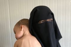 Soud nařídil Belgii, aby přijala deset dětí bojovníků Islámského státu