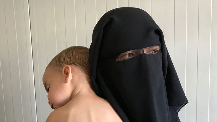 Soud nařídil Belgii, aby přijala deset dětí bojovníků Islámského státu