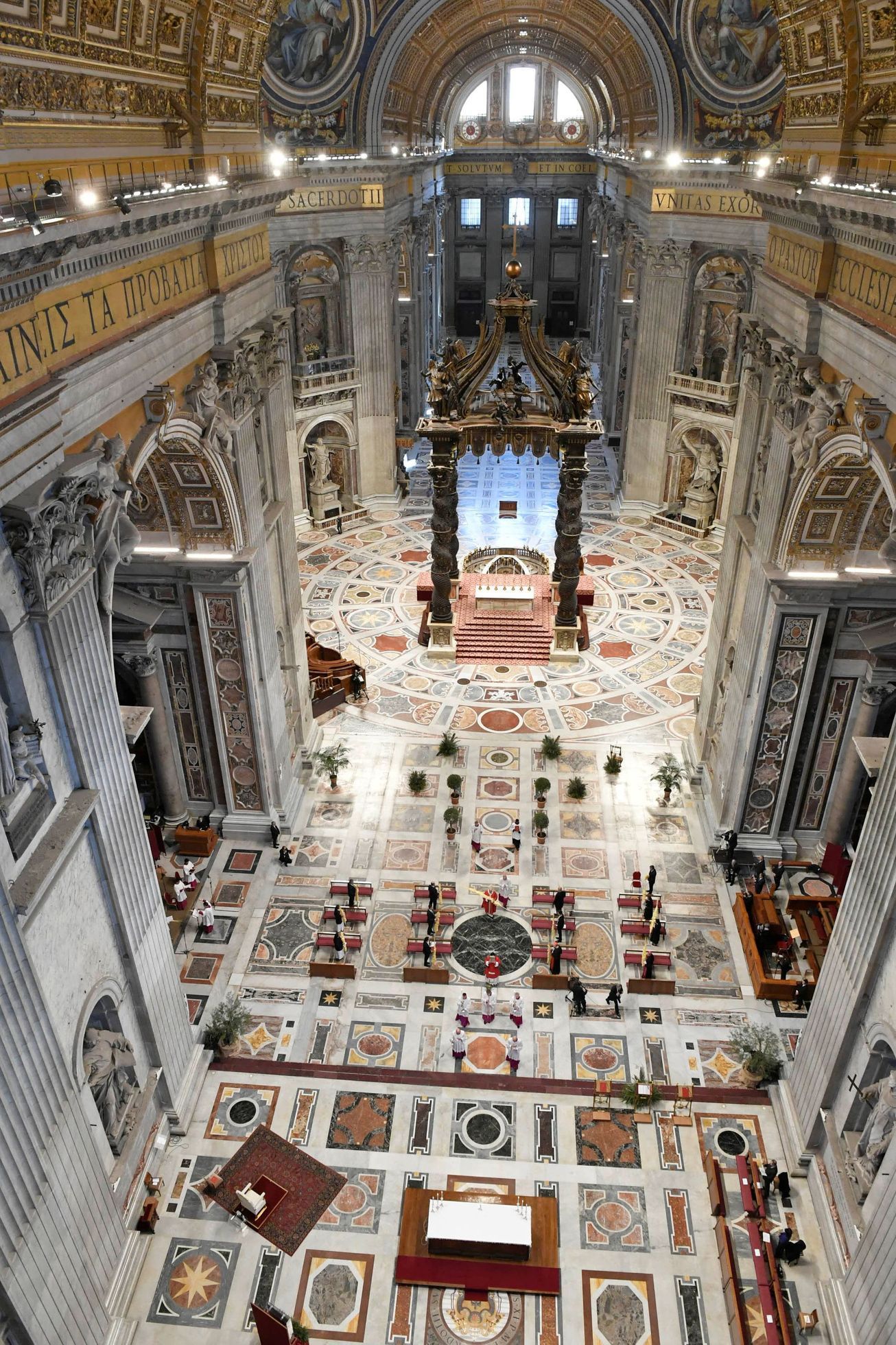 Vatikán mše Velikonoce papež František koronavirus bazilika