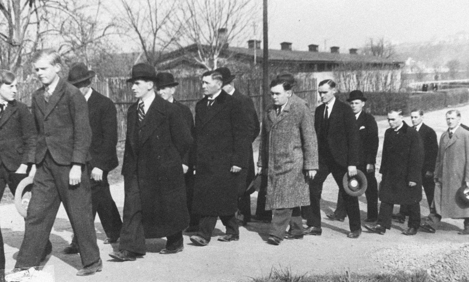 Jednorázové užití / Fotogalerie / Kouzlo chuchelských dostihů na starých fotkách. Od prvního derby uplynulo již 100 let