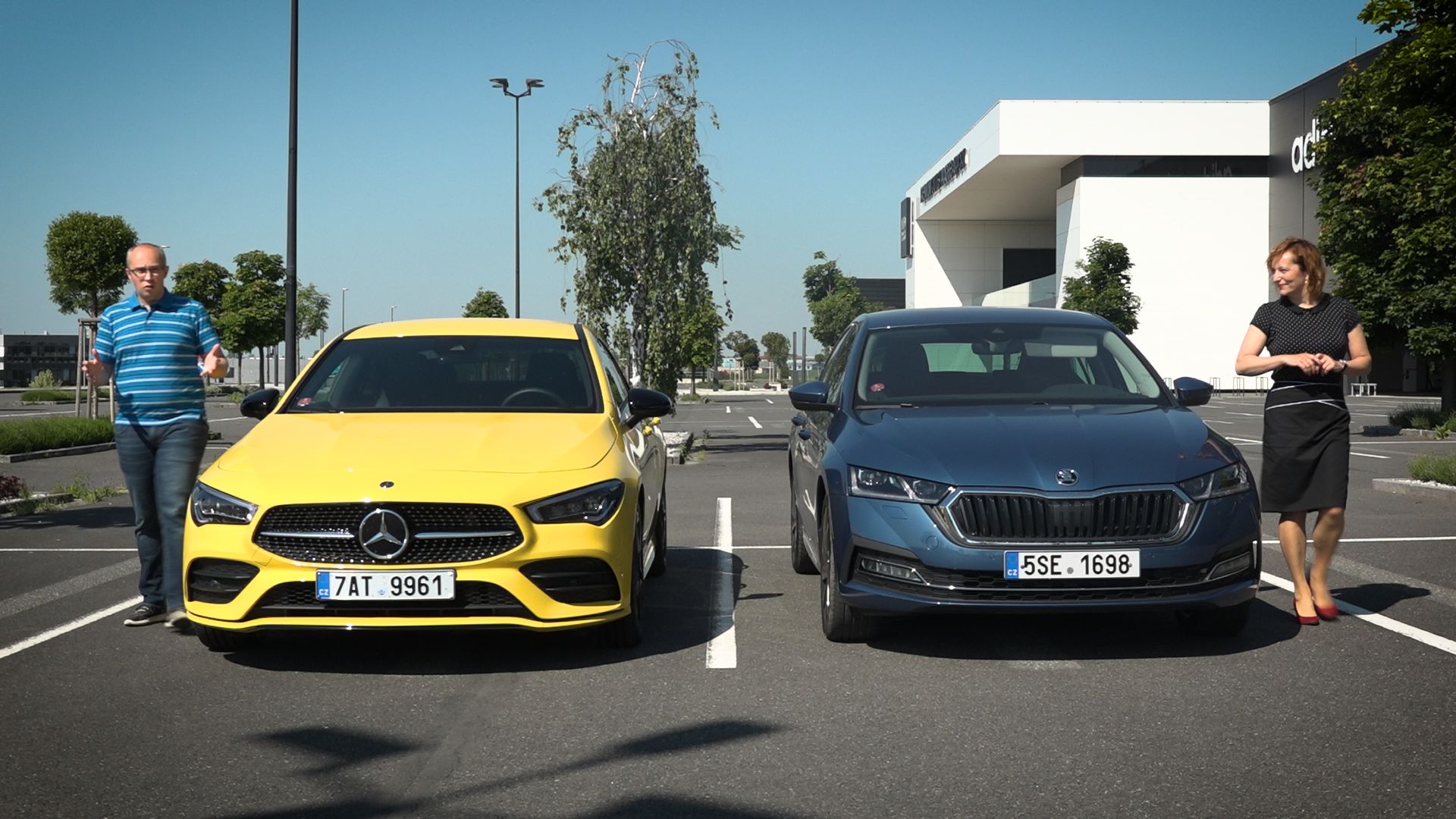 Autoreport - souboj hlasových ovládání