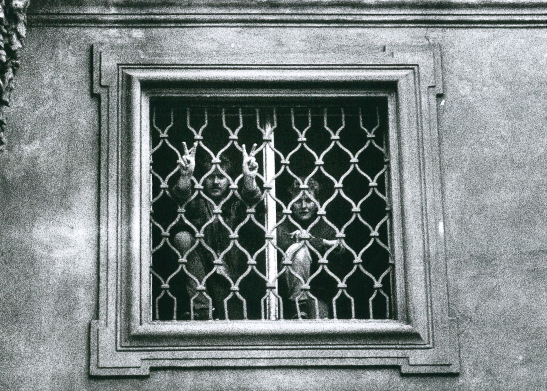 Jednorázové užití / Kniha / Osudové chvíle Československa / Velvyslanectví SR / Praha / 1989