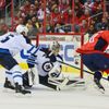 NHL: Winnipeg Jets vs Washington Capitals (Ondřej Pavelec v akci)
