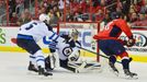 NHL: Winnipeg Jets vs Washington Capitals (Ondřej Pavelec v akci)