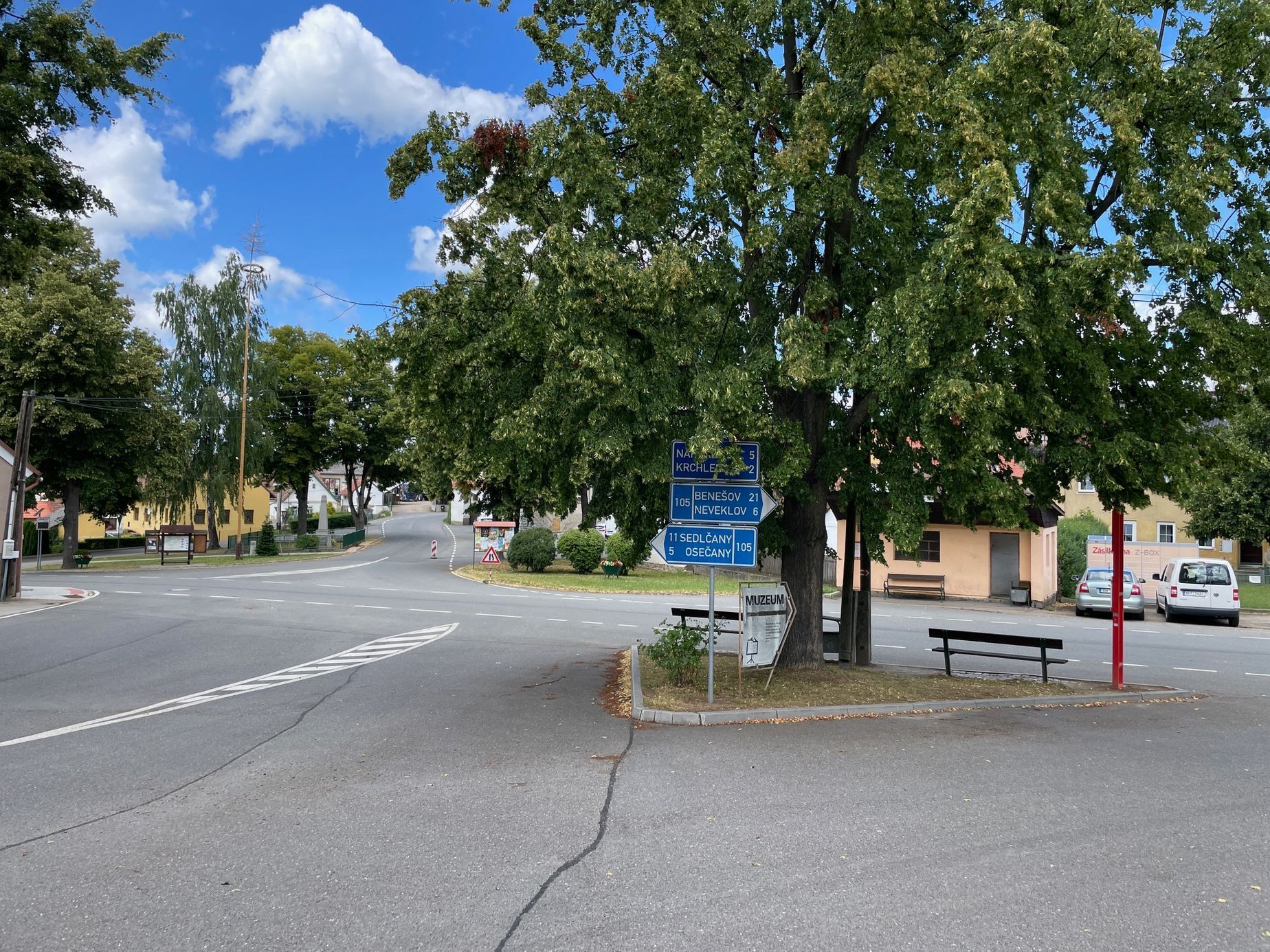 Středočeská obec Křečovice, kde se v roce 1985 natáčela komedie Vesničko má, středisková (23. 7. 2025)