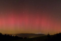 Příslib velkolepé podívané. Připravte se na největší polární záři viditelnou z Česka