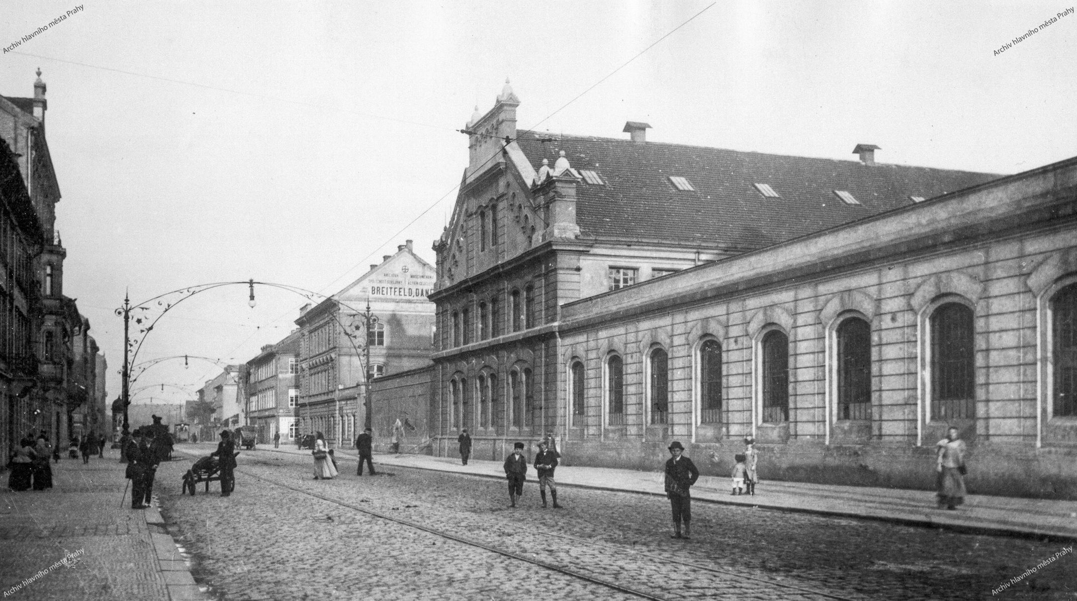 Karlín, Historie, Seriál, Tenkrát, Praha, Pražská čtvrť