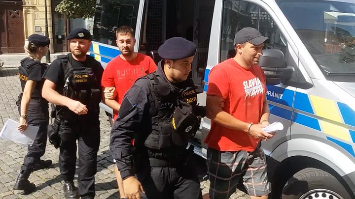 Pošlete je do vězení, žádá žalobce soud u stíhaných dezinformátorů Tušla a Čermáka; Zdroj foto: Jan Horák