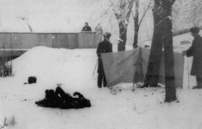 Reprofoto z chystané knihy historika Petra Blažka „Živé pochodně v sovětském bloku“, kterou v blízké době publikuje Ústav pro studium totalitních režimů.