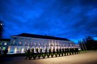 Takzvané velké čepobití je nejvyšší německá vojenská ceremonie vyhrazená pro rozloučení s prezidentem, kancléřem a ministrem obrany.