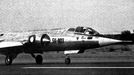 Přistání letounu Griffin F-104A po výcviku ve vzdušném boji. Rok 1964