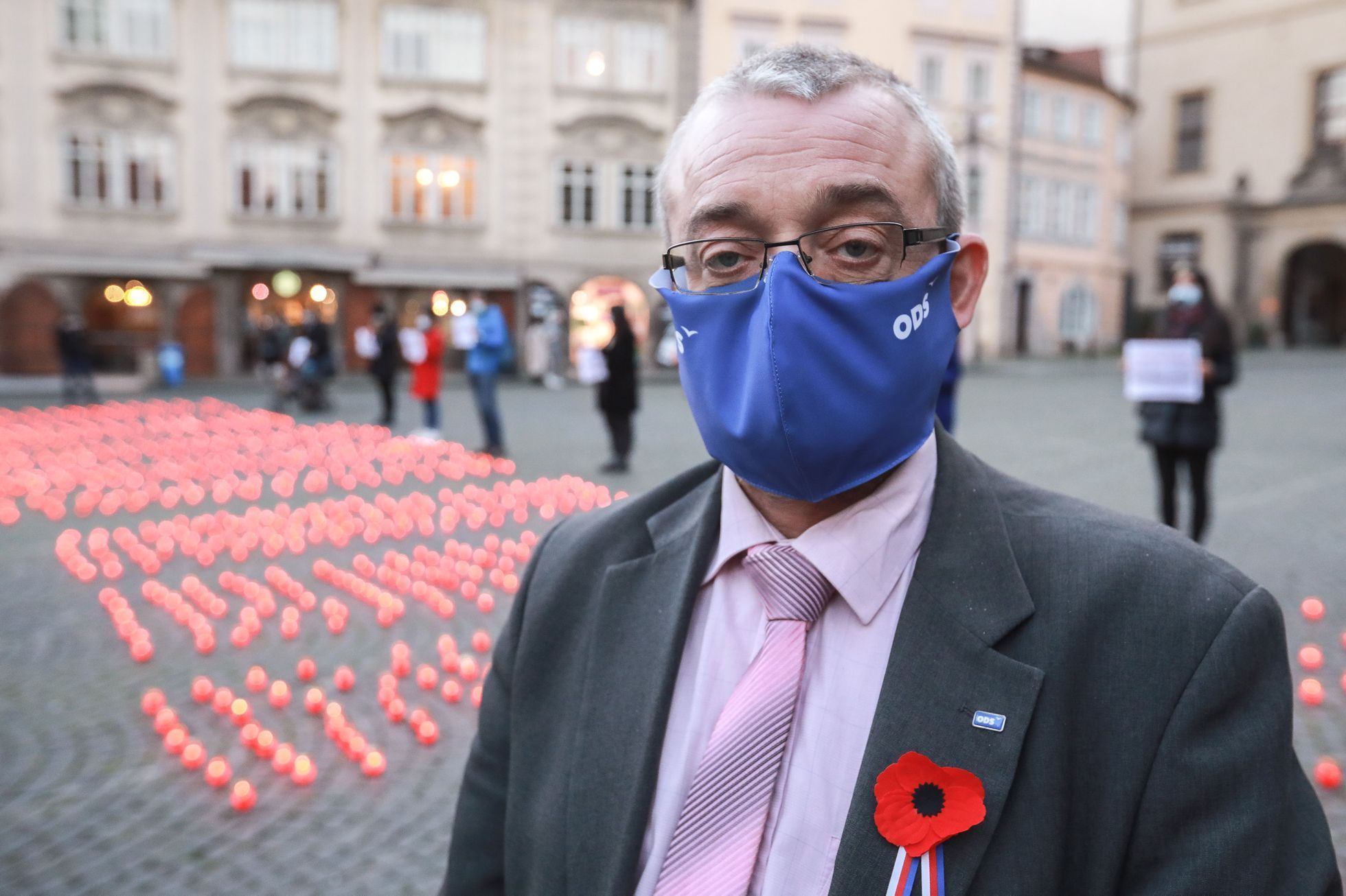 Tichý protest proti válce v Arménii a uctění památky jejích obětí, Praha, Malostranské náměstí