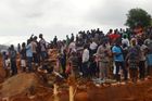 Sierra Leone hlásí už 400 mrtvých, mezi nimi je přes 100 dětí. Další stovky lidí se pohřešují
