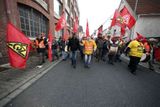 Zaměstnanci firmy Opel se účastní stávky v Ruesselsheimu