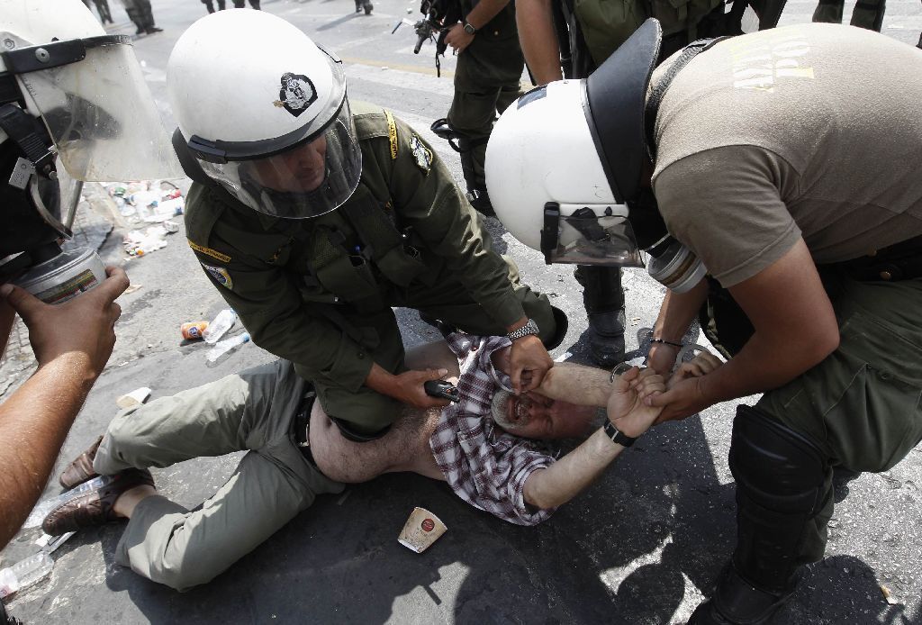 Řecko v generální stávce - den druhý