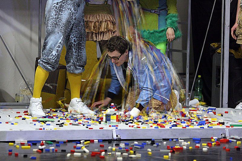 Cirkus totality. Osobní anamnéza