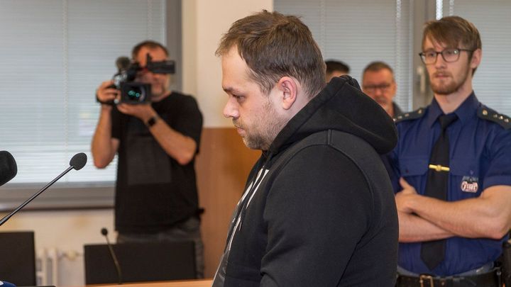 Nechtěl to dítě zavraždit, postavila se žalobkyně za muže, který dostal 17 let vězení