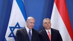 Benjamin Netanjahu a Viktor Orbán, červenec 2017