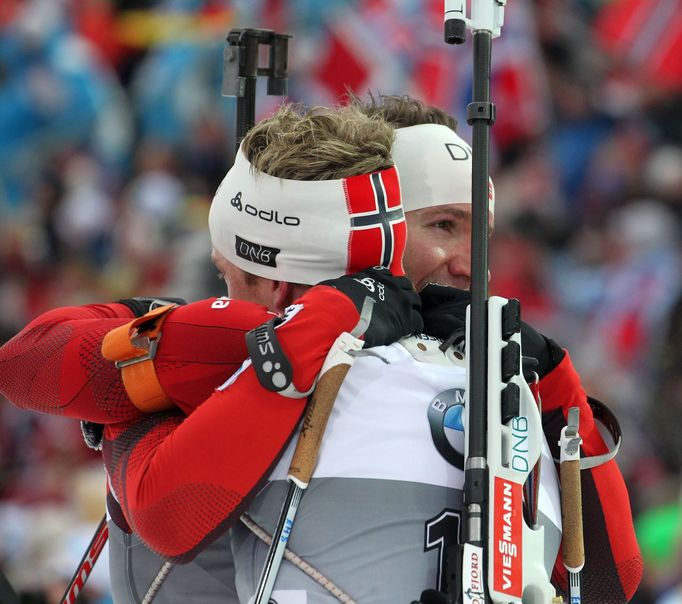 MS v biatlonu 2013, muži na 15 km: Tarje Bö a Emil Hegle Svendsen