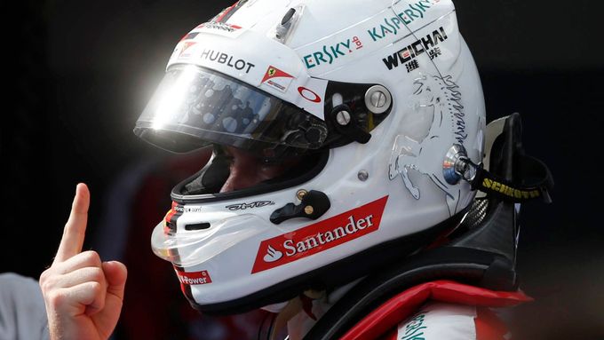 Sebastian Vettel je znovu jednička, teď ale už i pro celou Itálii coby pilot zbožňovaného Ferrari.