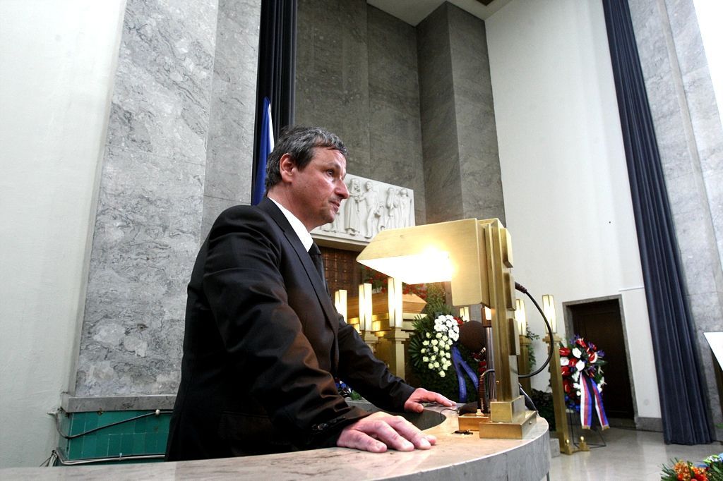 Pohřeb Valtra Komárka