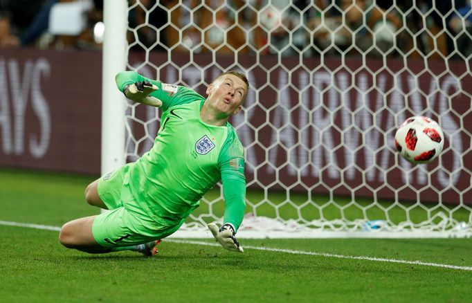 Jordan Pickford v zápase Kolumbie - Anglie na MS 2018