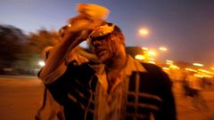 Noc plná násilí v Káhiře: Střety křesťanů, muslimů a armády