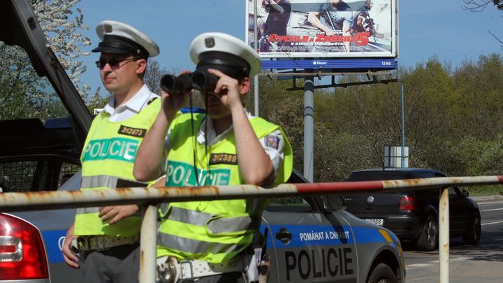 Pozor na tachometr. Policisté budou celý den kontrolovat dodržování rychlosti