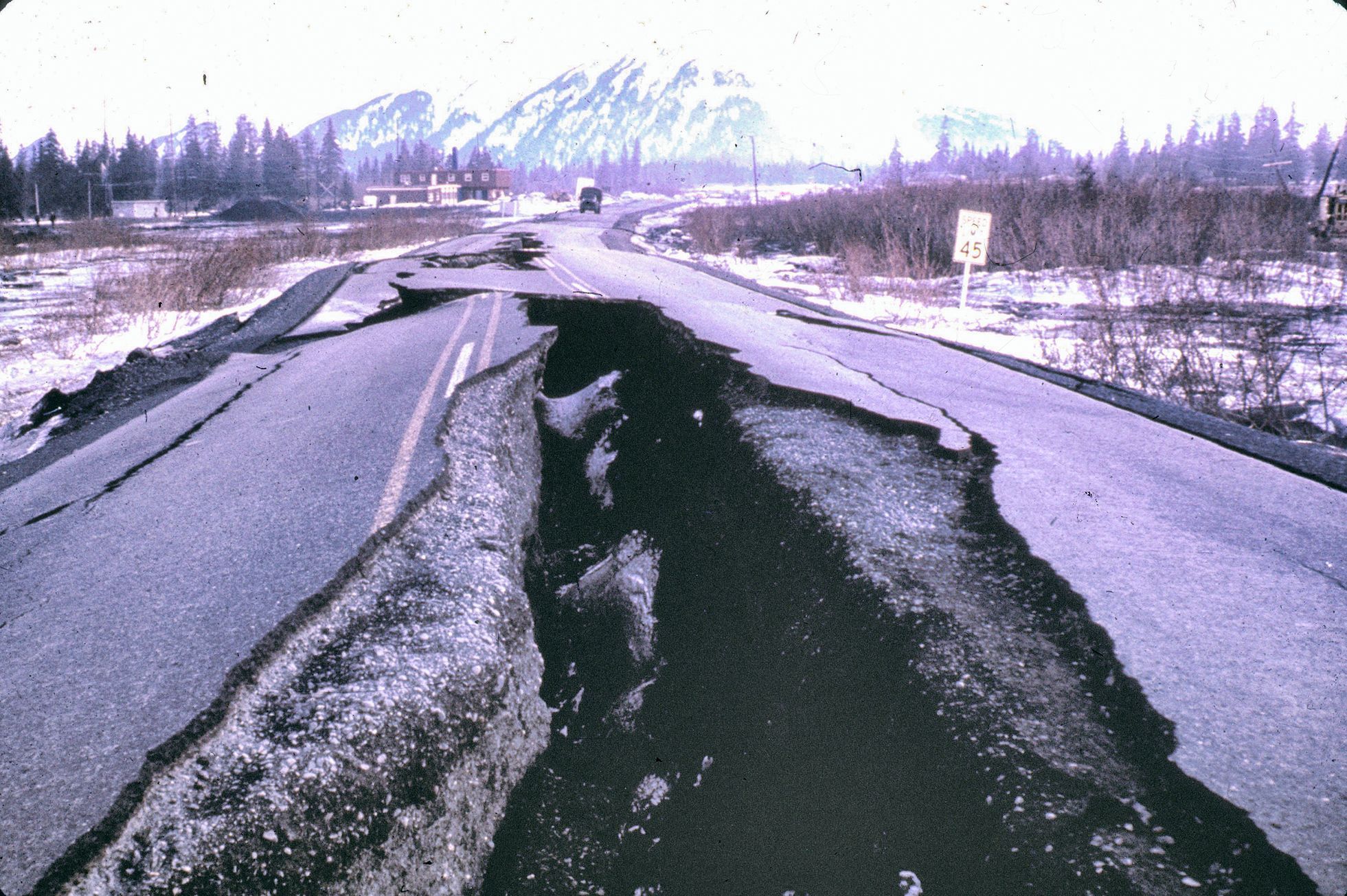 Jednorázové užití / Fotogalerie / Od ničivého zemětřesení na Aljašce uplynulo 55 let / Usgs.gov