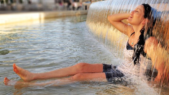 V úterý padlo v Česku 15 teplotních rekordů, v Doksanech bylo 35,2 stupně; Zdroj foto: Shutterstock